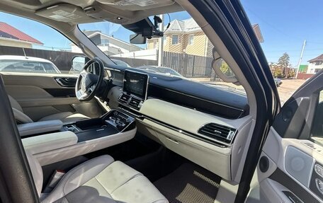 Lincoln Navigator, 2021 год, 10 349 000 рублей, 28 фотография