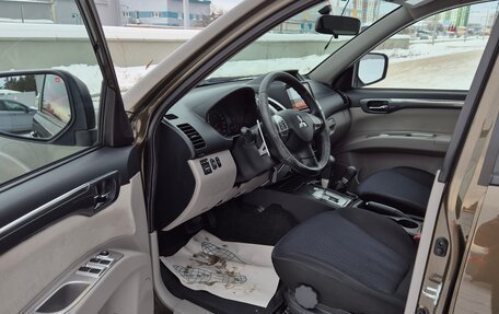 Mitsubishi Pajero Sport II рестайлинг, 2015 год, 2 300 000 рублей, 5 фотография