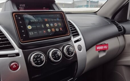 Mitsubishi Pajero Sport II рестайлинг, 2015 год, 2 300 000 рублей, 8 фотография