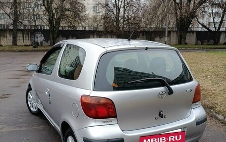 Toyota Yaris I рестайлинг, 2003 год, 440 000 рублей, 3 фотография