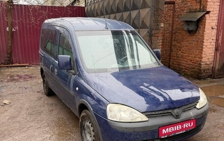 Opel Combo C, 2008 год, 202 202 рублей, 1 фотография