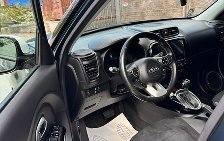 KIA Soul II рестайлинг, 2017 год, 1 800 000 рублей, 6 фотография