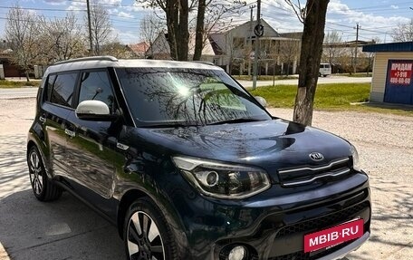 KIA Soul II рестайлинг, 2017 год, 1 800 000 рублей, 2 фотография