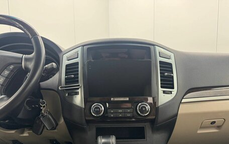 Mitsubishi Pajero IV, 2019 год, 4 060 000 рублей, 17 фотография