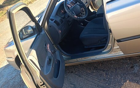 Hyundai Accent II, 2004 год, 16 фотография