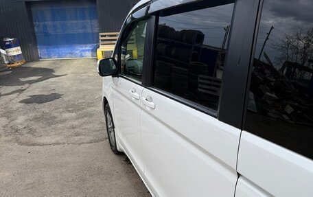 Honda Stepwgn IV, 2014 год, 1 850 000 рублей, 2 фотография