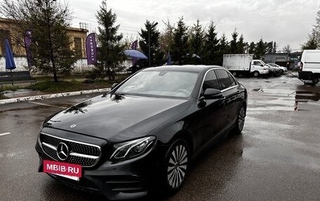 Mercedes-Benz E-Класс, 2018 год, 2 300 000 рублей, 2 фотография