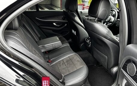 Mercedes-Benz E-Класс, 2018 год, 2 300 000 рублей, 5 фотография