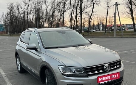 Volkswagen Tiguan II, 2020 год, 2 897 000 рублей, 2 фотография