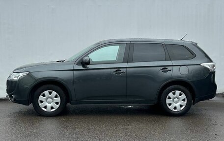 Mitsubishi Outlander III рестайлинг 3, 2014 год, 1 410 000 рублей, 8 фотография