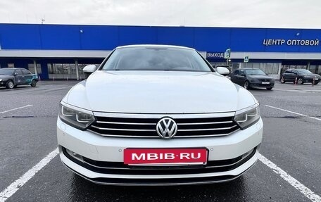 Volkswagen Passat B8 рестайлинг, 2018 год, 2 000 000 рублей, 4 фотография