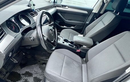 Volkswagen Passat B8 рестайлинг, 2018 год, 2 000 000 рублей, 11 фотография