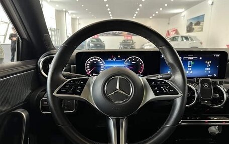 Mercedes-Benz A-Класс, 2023 год, 2 250 000 рублей, 6 фотография