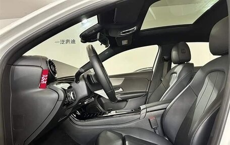 Mercedes-Benz A-Класс, 2023 год, 2 250 000 рублей, 8 фотография