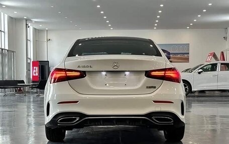 Mercedes-Benz A-Класс, 2023 год, 2 250 000 рублей, 11 фотография