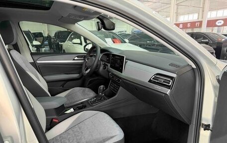 Volkswagen Lavida, 2023 год, 1 687 000 рублей, 6 фотография