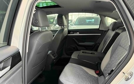 Volkswagen Lavida, 2023 год, 1 687 000 рублей, 15 фотография