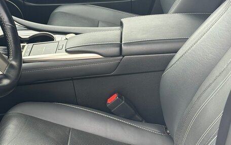 Lexus RX IV рестайлинг, 2021 год, 7 500 000 рублей, 10 фотография