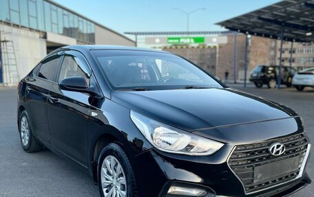 Hyundai Solaris II рестайлинг, 2018 год, 950 000 рублей, 8 фотография