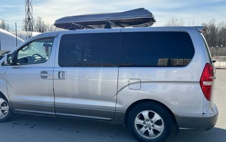 Hyundai Grand Starex Grand Starex I рестайлинг 2, 2010 год, 1 400 000 рублей, 1 фотография