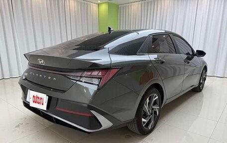 Hyundai Elantra, 2023 год, 1 590 000 рублей, 4 фотография