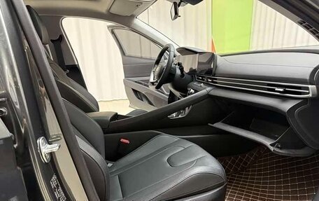 Hyundai Elantra, 2023 год, 1 590 000 рублей, 8 фотография