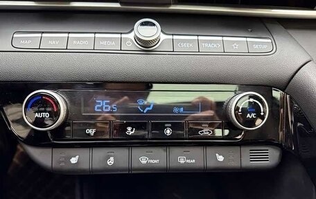 Hyundai Elantra, 2023 год, 1 590 000 рублей, 10 фотография