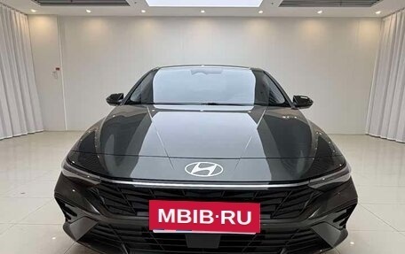 Hyundai Elantra, 2023 год, 1 590 000 рублей, 2 фотография