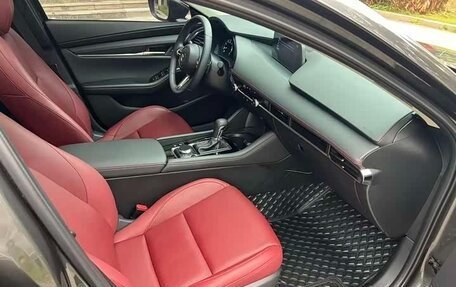 Mazda 3, 2023 год, 1 890 000 рублей, 10 фотография