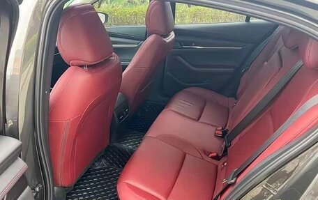 Mazda 3, 2023 год, 1 890 000 рублей, 11 фотография