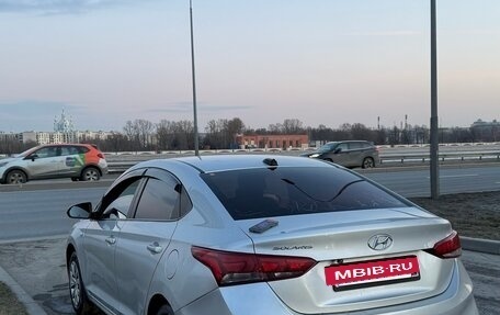 Hyundai Solaris II рестайлинг, 2017 год, 700 000 рублей, 3 фотография