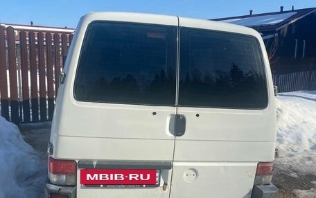 Volkswagen Transporter T4, 1992 год, 250 000 рублей, 3 фотография
