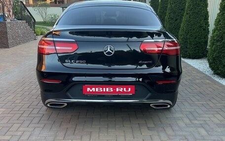 Mercedes-Benz GLC Coupe, 2017 год, 4 000 000 рублей, 2 фотография