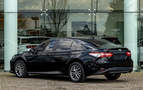 Toyota Camry, 2021 год, 2 895 000 рублей, 4 фотография