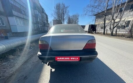 Daewoo Nexia I рестайлинг, 2002 год, 90 000 рублей, 3 фотография