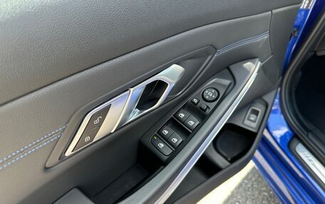 BMW 3 серия, 2019 год, 3 850 000 рублей, 24 фотография