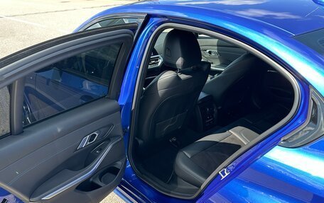 BMW 3 серия, 2019 год, 3 850 000 рублей, 23 фотография