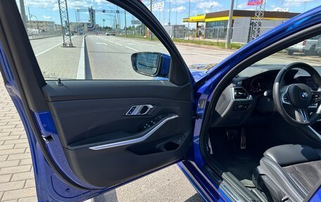 BMW 3 серия, 2019 год, 3 850 000 рублей, 28 фотография