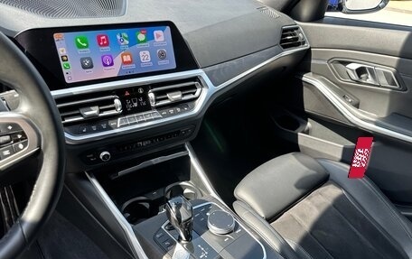 BMW 3 серия, 2019 год, 3 850 000 рублей, 26 фотография