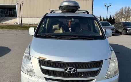 Hyundai Grand Starex Grand Starex I рестайлинг 2, 2010 год, 1 400 000 рублей, 24 фотография