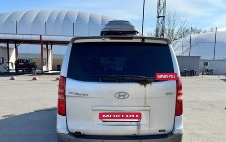 Hyundai Grand Starex Grand Starex I рестайлинг 2, 2010 год, 1 400 000 рублей, 26 фотография