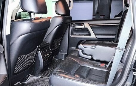 Toyota Land Cruiser 200, 2011 год, 3 406 000 рублей, 10 фотография