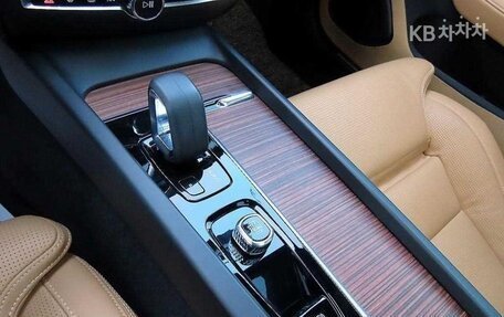 Volvo V60 Cross Country II, 2022 год, 4 585 000 рублей, 15 фотография