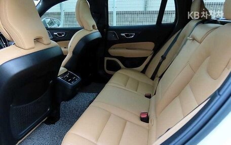 Volvo V60 Cross Country II, 2022 год, 4 585 000 рублей, 20 фотография