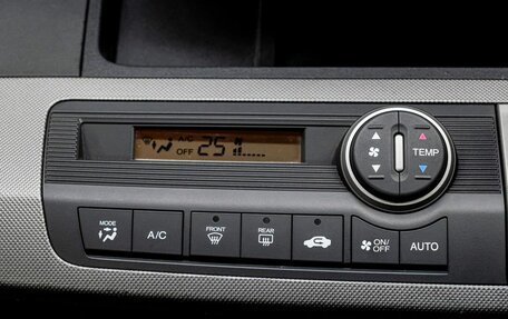 Honda Freed I, 2012 год, 1 199 000 рублей, 23 фотография