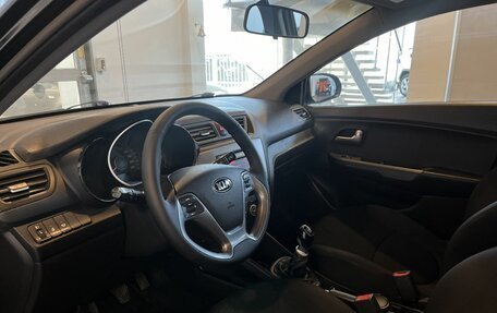 KIA Rio III рестайлинг, 2016 год, 815 000 рублей, 22 фотография