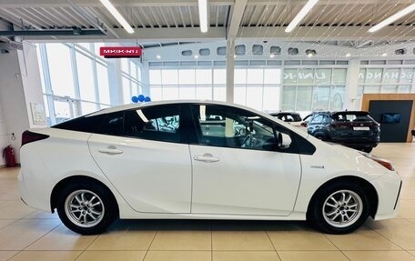 Toyota Prius IV XW50, 2019 год, 2 199 900 рублей, 7 фотография