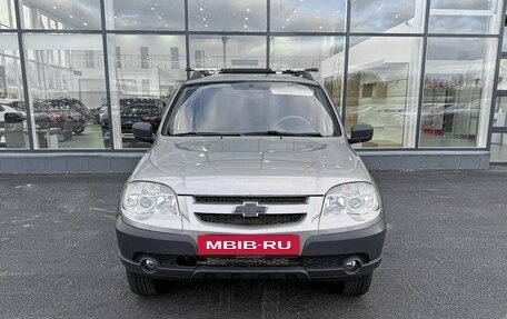 Chevrolet Niva I рестайлинг, 2015 год, 630 000 рублей, 3 фотография