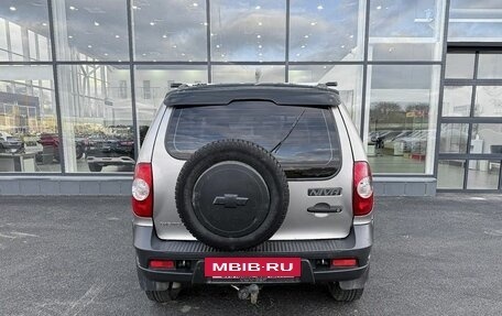 Chevrolet Niva I рестайлинг, 2015 год, 630 000 рублей, 4 фотография