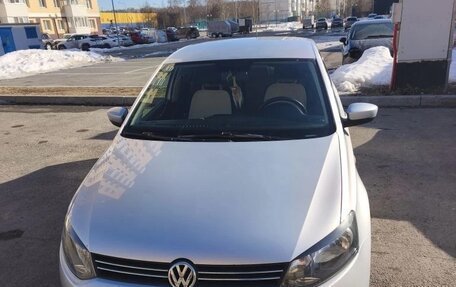Volkswagen Polo VI (EU Market), 2012 год, 700 000 рублей, 1 фотография